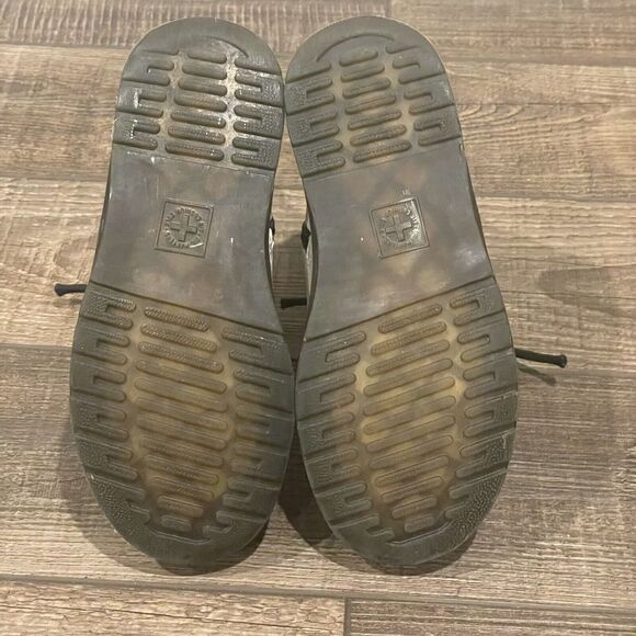 Dr. Martens Kids White Boots with Black Laces - Picture 13 of 14